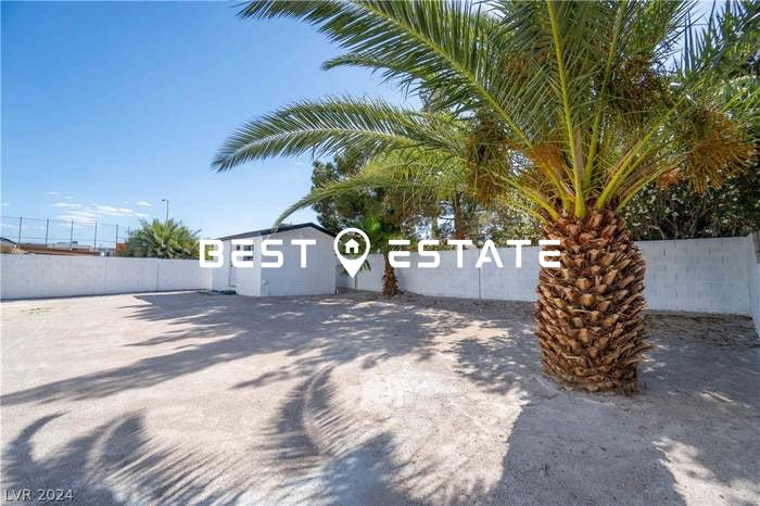 Scotwood St, Las Vegas, NV 89121